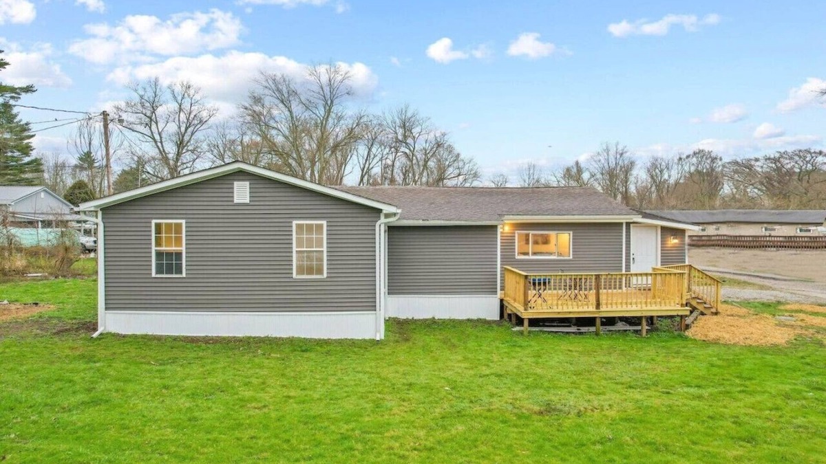 Fairfield Beach Apartment | Corporate Cottage on Circle