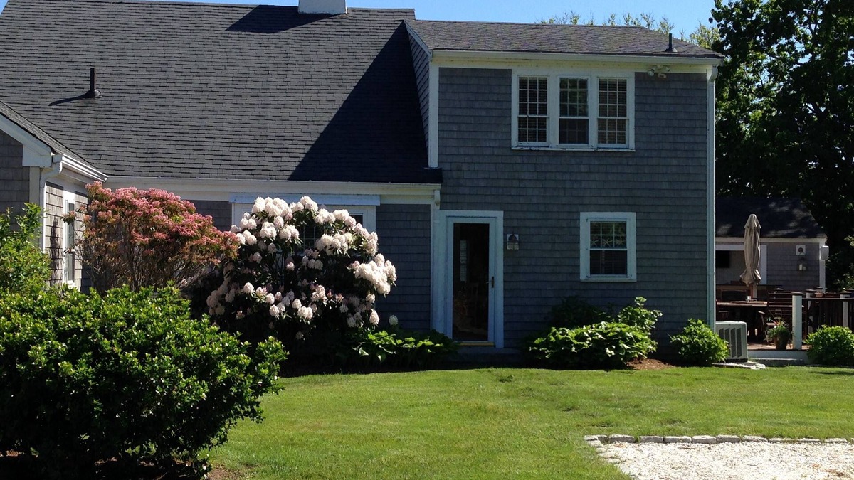 Dennis House | Corporation Beach House-Dennis Village