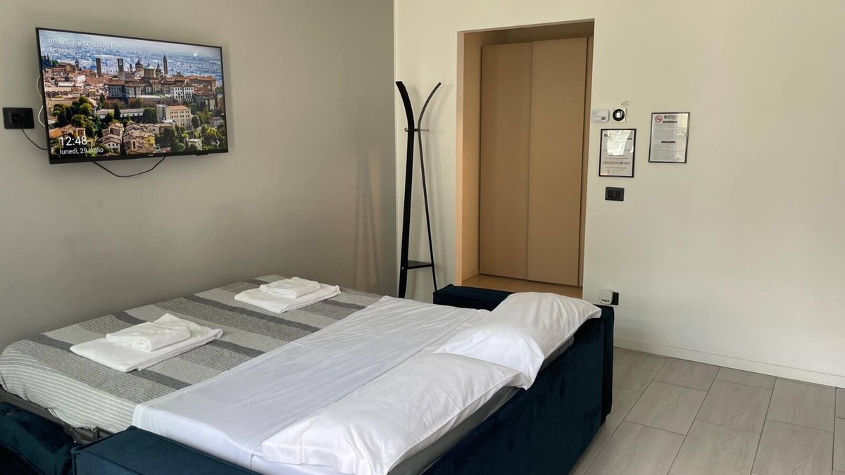 Bergamo Apartment | Corridoni 33 Standard - Properties and Rent Solutions