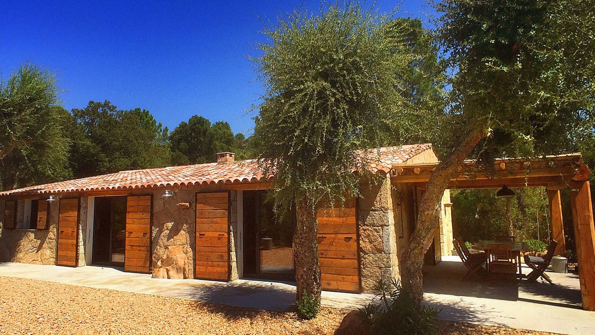 Porto-Vecchio House | CORSE sheepfold in peace