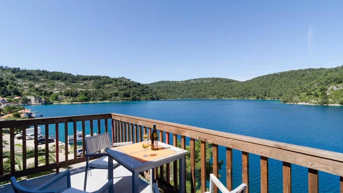 Polace Apartment | Corso turquoise view, 1BR APT with balcony and sea view