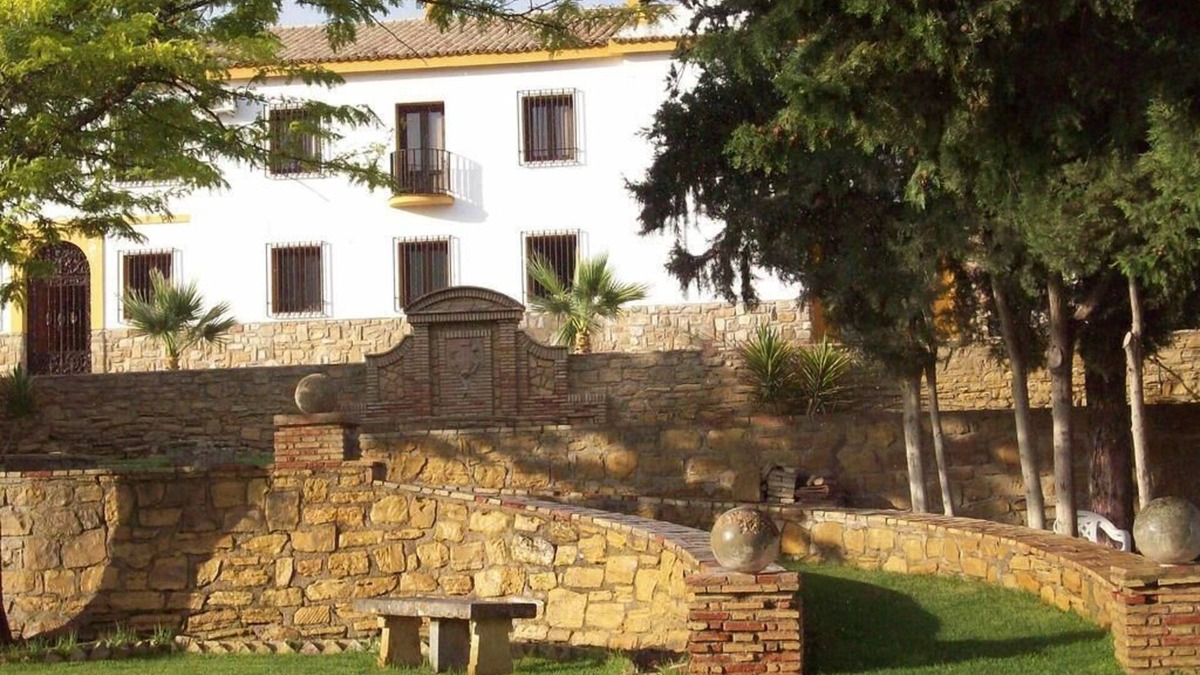 Arjona House | Cortijo Cabañas Rural Apartments. Apt- first left