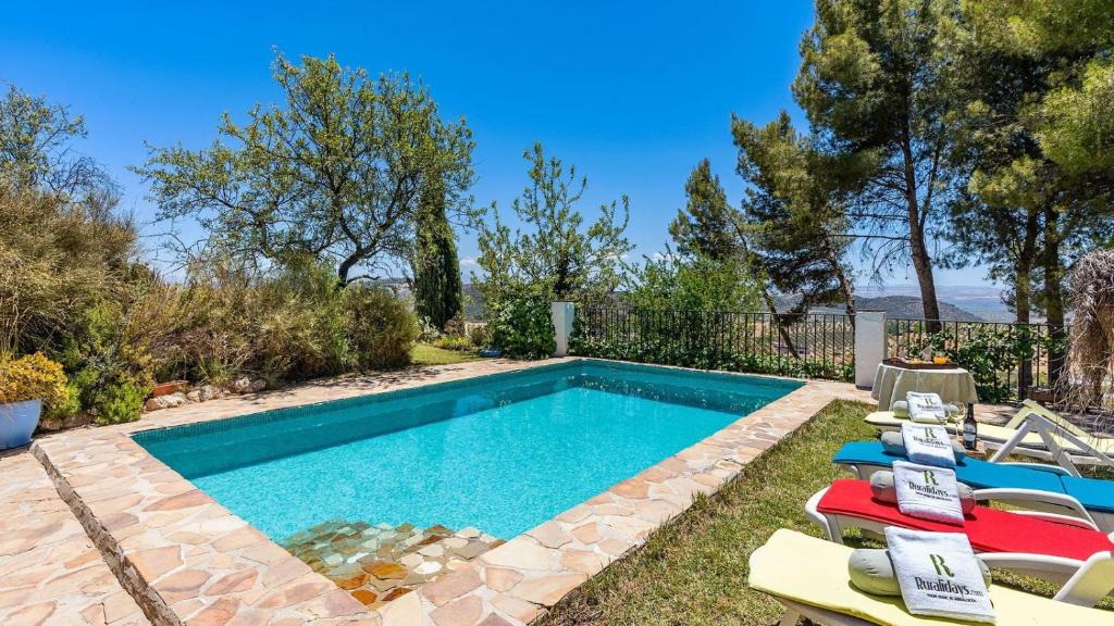 Illora House | Cortijo La Alberquilla Íllora by Ruralidays