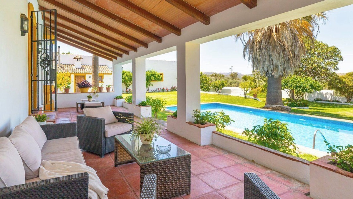 Setenil de las Bodegas Villa | Cortijo La Dehesa Del Pilar Setenil de las Bodegas by Ruralidays