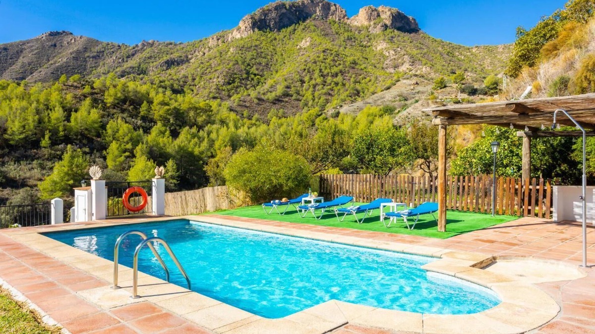 Nerja Villa | Cortijo Mari Carmen - Three Bedroom Villa, Sleeps 6