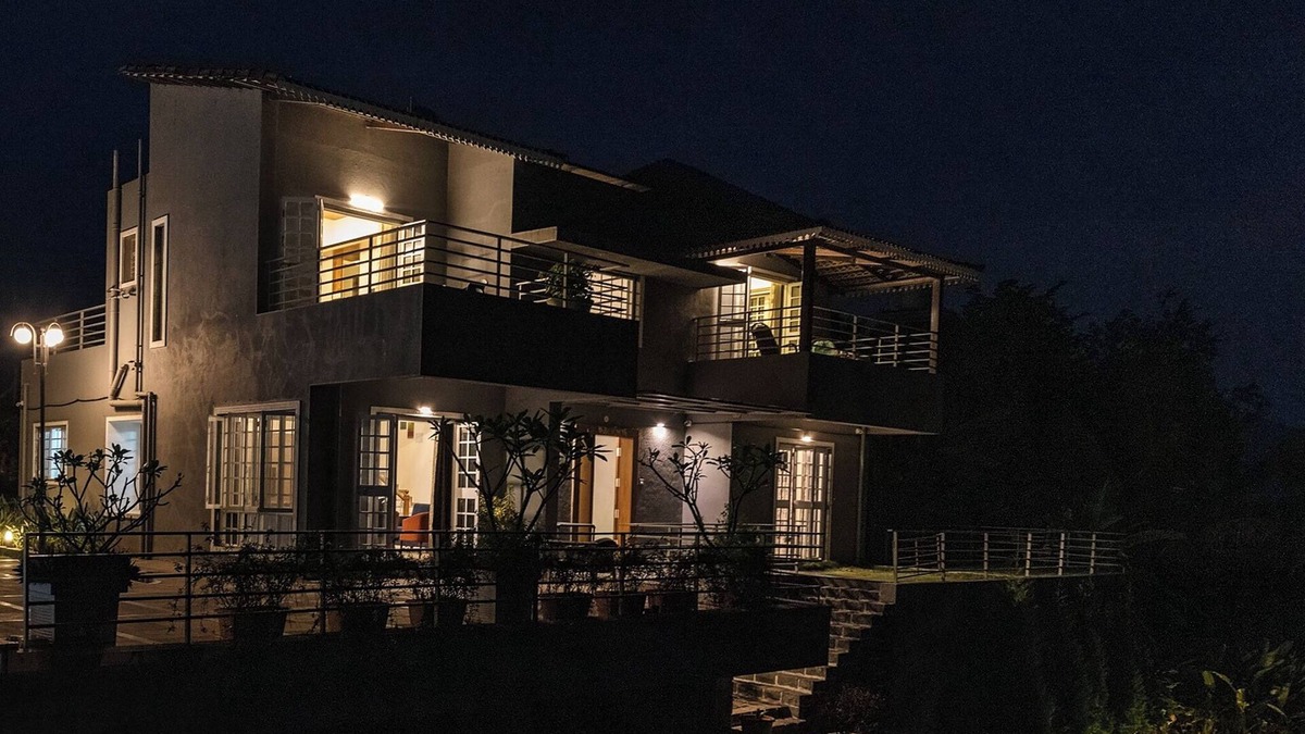 Paud Villa | CosmicStays GreyStone Villa Mountain View & Dam