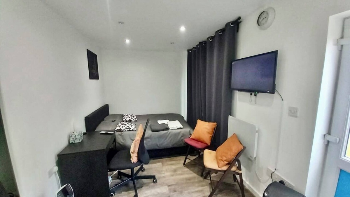 Yeading Apartment | Cosy 1-Bed Studio in Northolt perfect to unwind