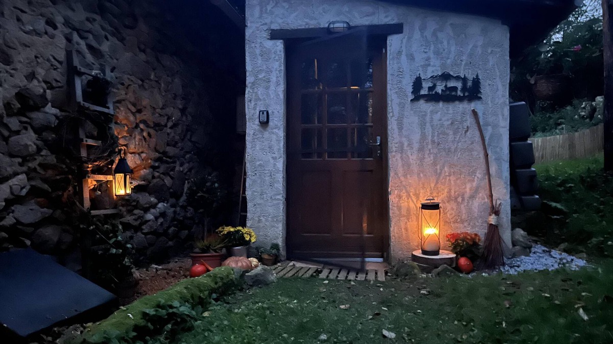 Prayols Cottage | Cosy 2- bed Cottage in the mountains