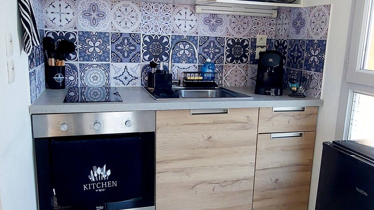 Villefranche-sur-Saone Apartment | Cosy 2-room apartment - Centre Villefranche-sur-Saône with pool & garage