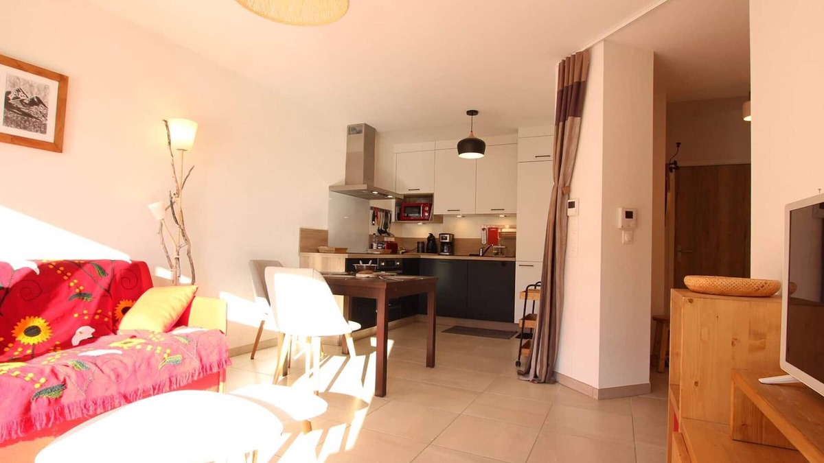 Briancon Apartment | Cosy 2-Room Apartment in Briançon, Terrace, 4 Guests, WiFi, Parking, 3-Star Rating