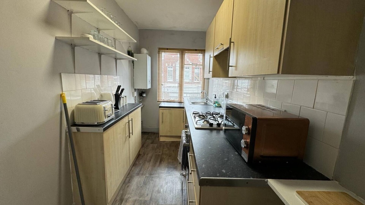 Hythe Apartment | Cosy 3-bed Apartment in Hythe High Street