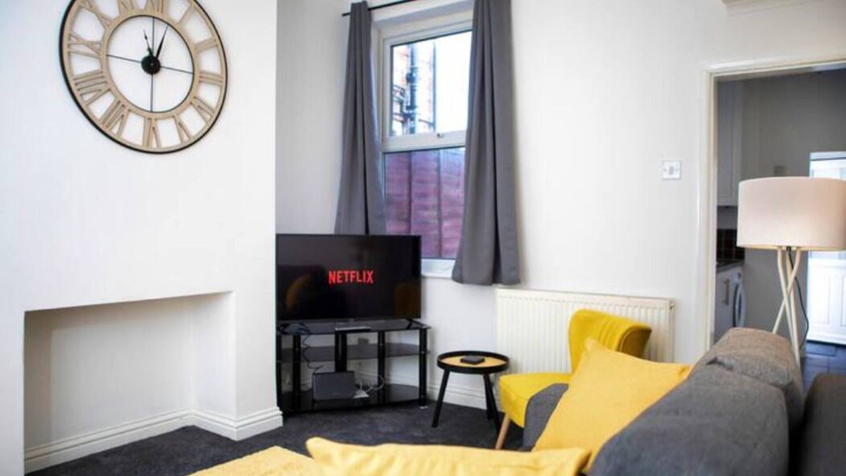 Selby Apartment | Cosy 3-Bedroom Willow House