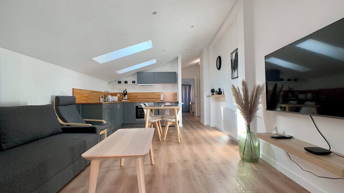 Dinsheim Apartment | Cosy apartment with parking