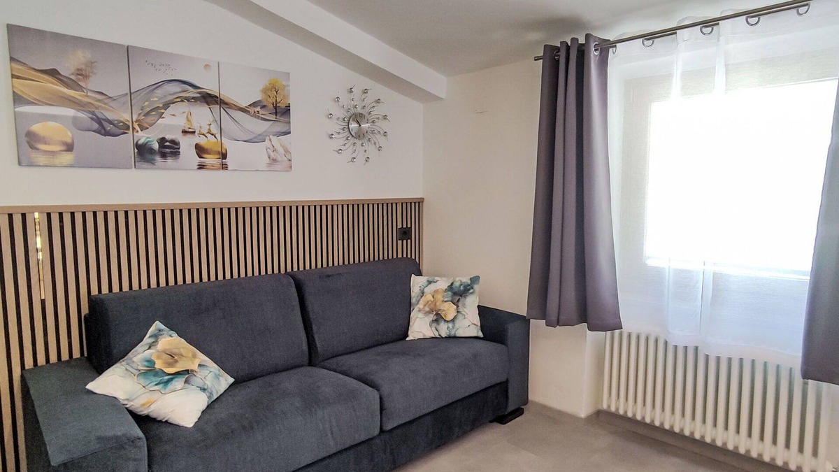 Commezzadura Apartment | Cosy apartment for 5 people with WIFI, TV, patio and panoramic view