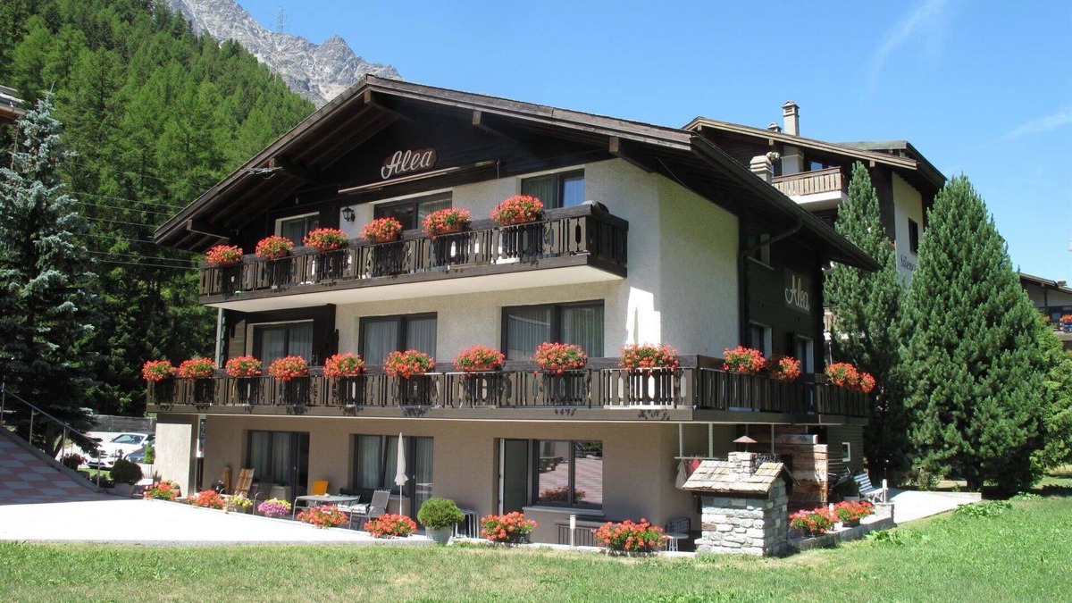 Saas-Balen Apartment | Cosy apartment for 4 people with WIFI