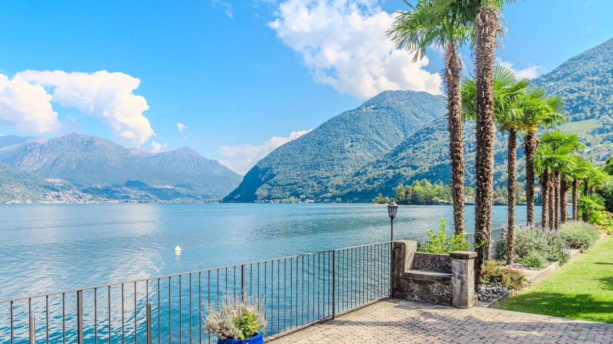 Claino Con Osteno Apartment | Cosy apartment for 4 guests with WIFI, TV and balcony