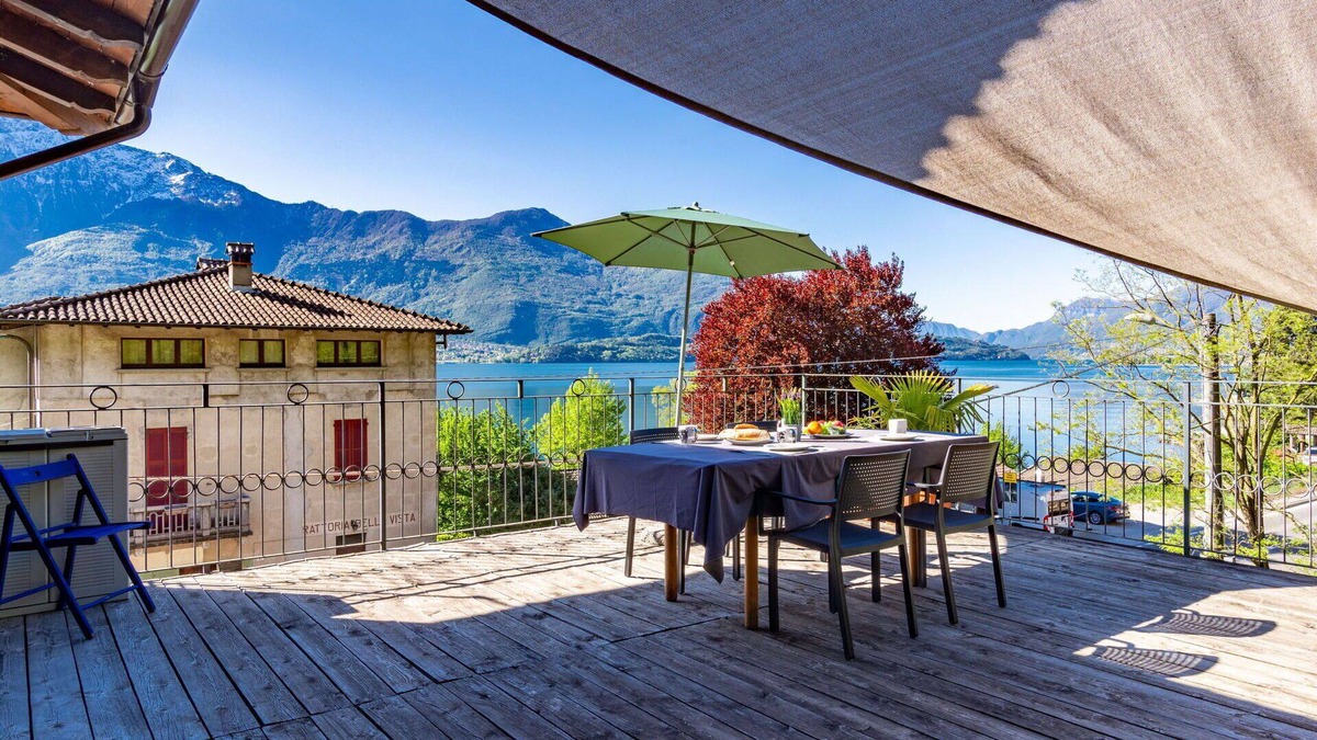 Aurogna Apartment | Cosy apartment for 4 people with A/C, WIFI, TV and patio