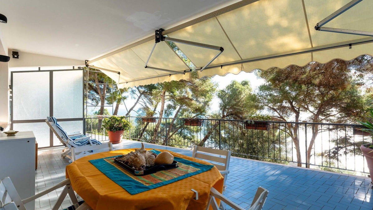 Capo Mimosa-Rollo Apartment | Cosy apartment for 4 people with WIFI, balcony and panoramic view