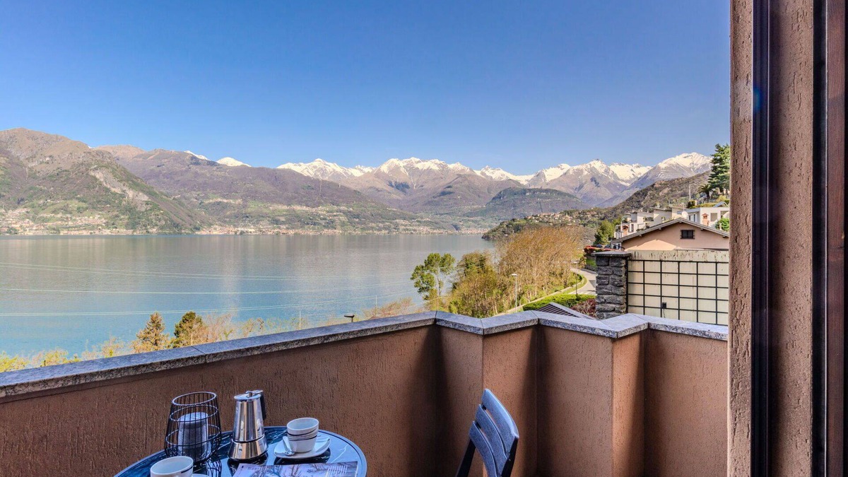 Dorio Apartment | Cosy apartment for 4 people with WIFI, TV, balcony and panoramic view