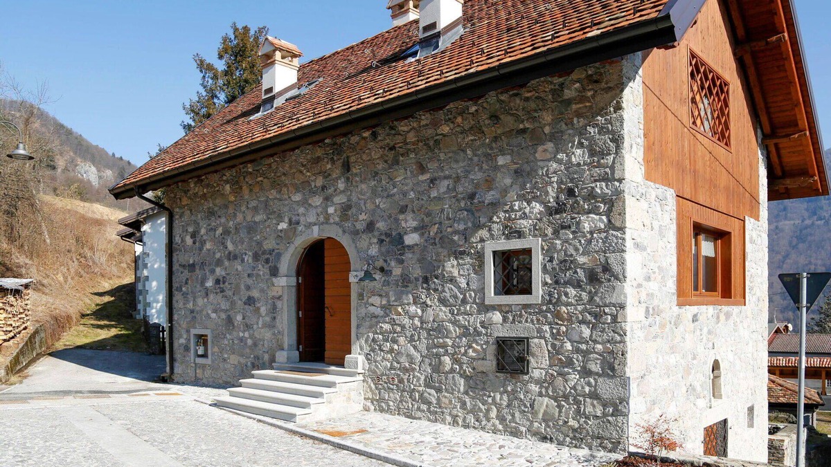 Raveo Apartment | Cosy apartment for 4 people with WIFI, TV, balcony and pets allowed