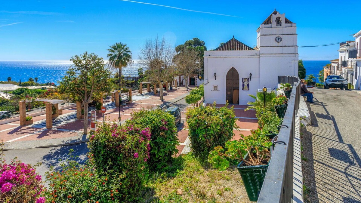 Maro Apartment | Cosy apartment for 5 people with A/C, WIFI, TV, terrace, pets allowed and panoramic view