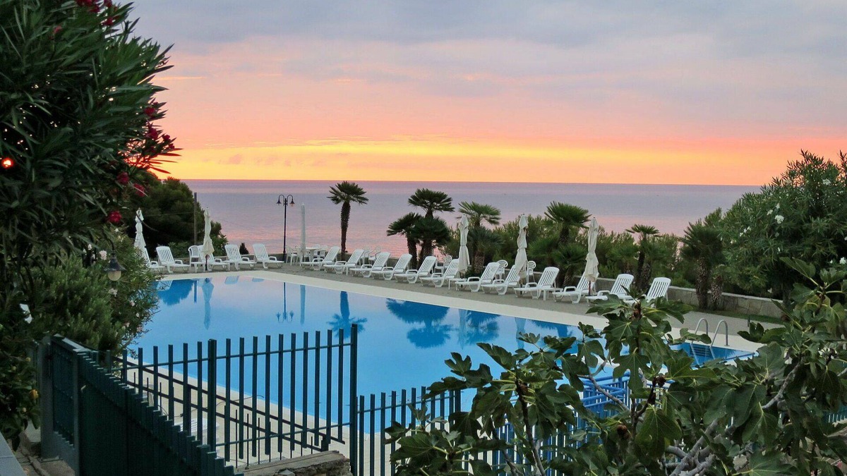 Piani Paorelli Apartment | Cosy apartment for 6 guests with pool, WIFI, patio and parking