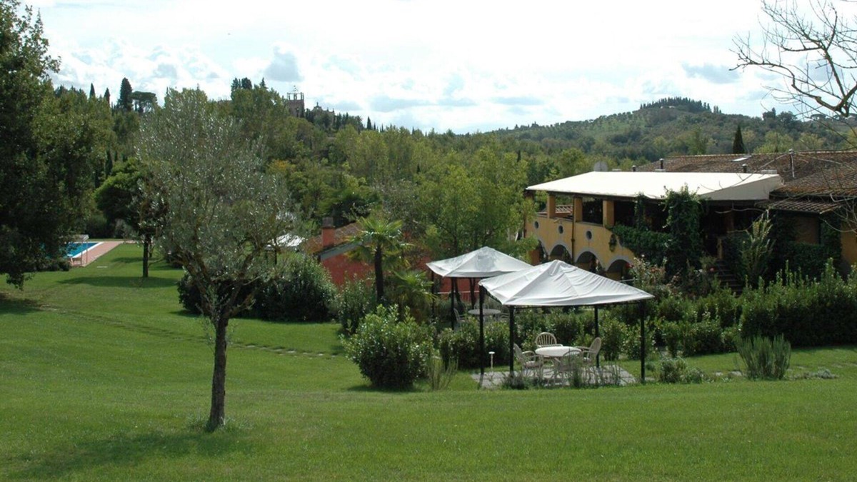 Castelfiorentino Apartment | Cosy apartment for 4 guests with WIFI, pool and TV