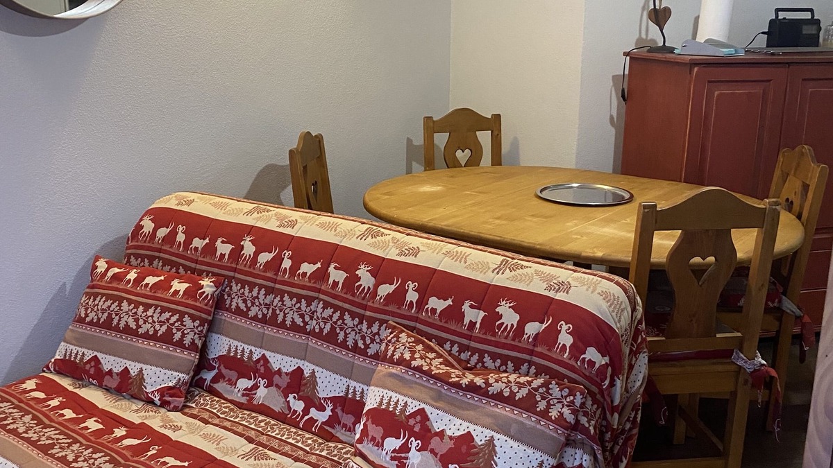 Brides-les-Bains Apartment | Cosy apartment with garage opposite the thermal baths