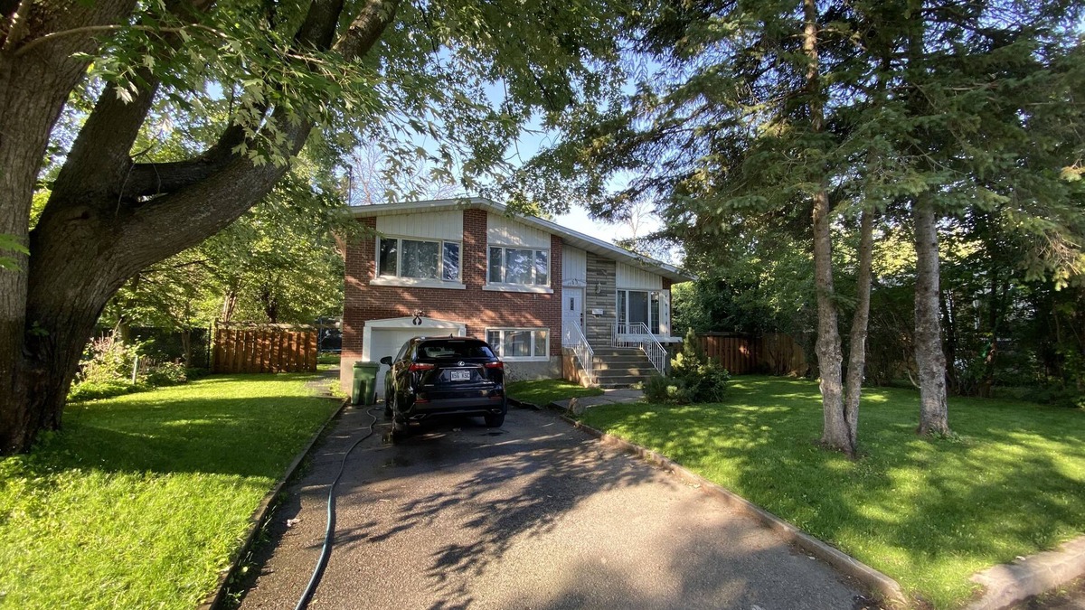 Pierrefonds-Roxboro Apartment | Cosy Apartment house