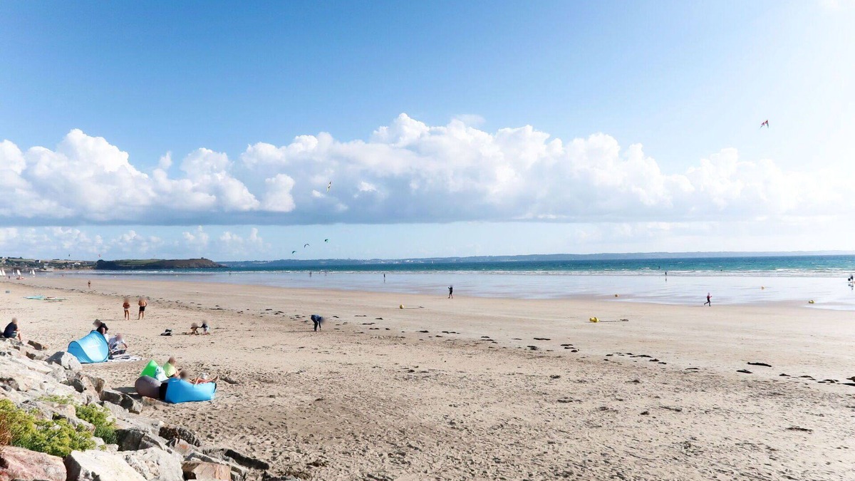 Pentrez House | Cosy apartment in villa for 6 people with WIFI, pool, TV, terrace, pets allowed and parking