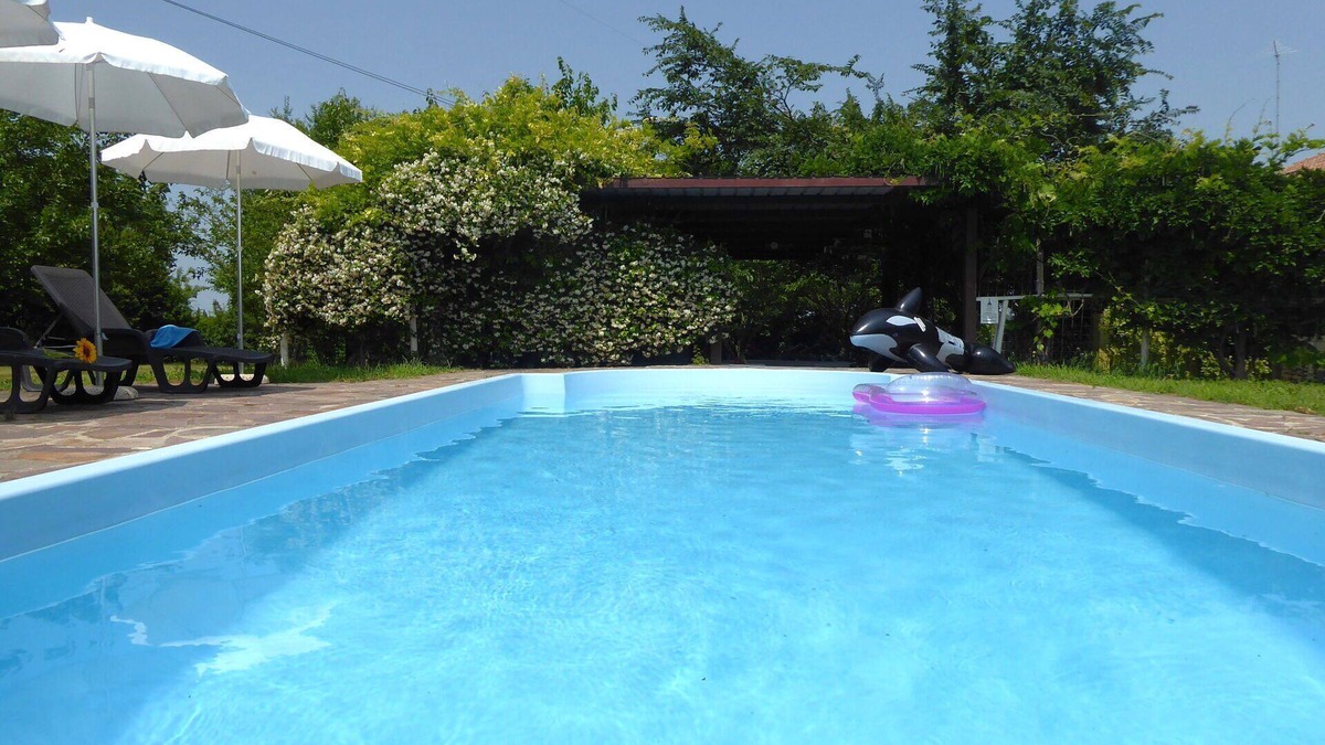 Silea House | Cosy apartment in villa for 10 people with pool, A/C, WIFI and terrace