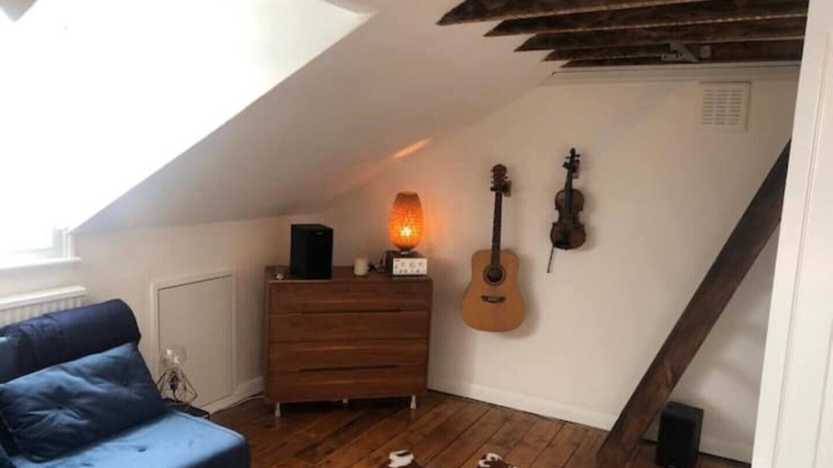 Mildmay Apartment | Cosy Arty Central London Flatn
