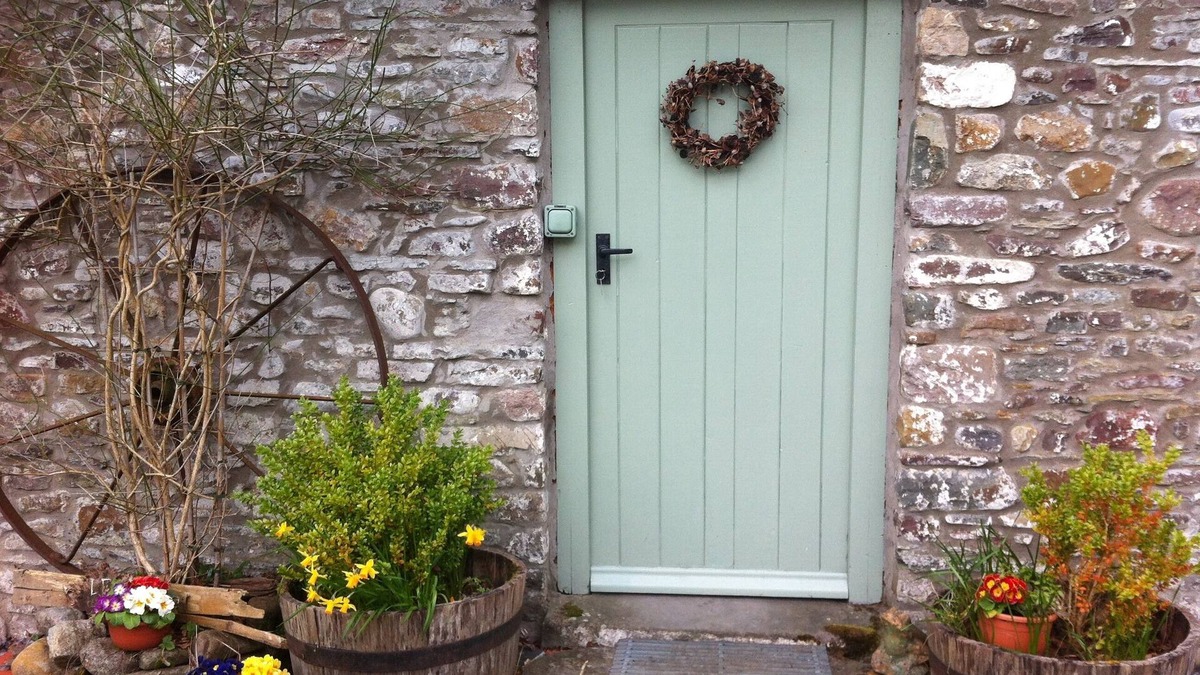 Llandovery Cottage | Cosy Barn In lovely quiet location In The Brecon Beacons