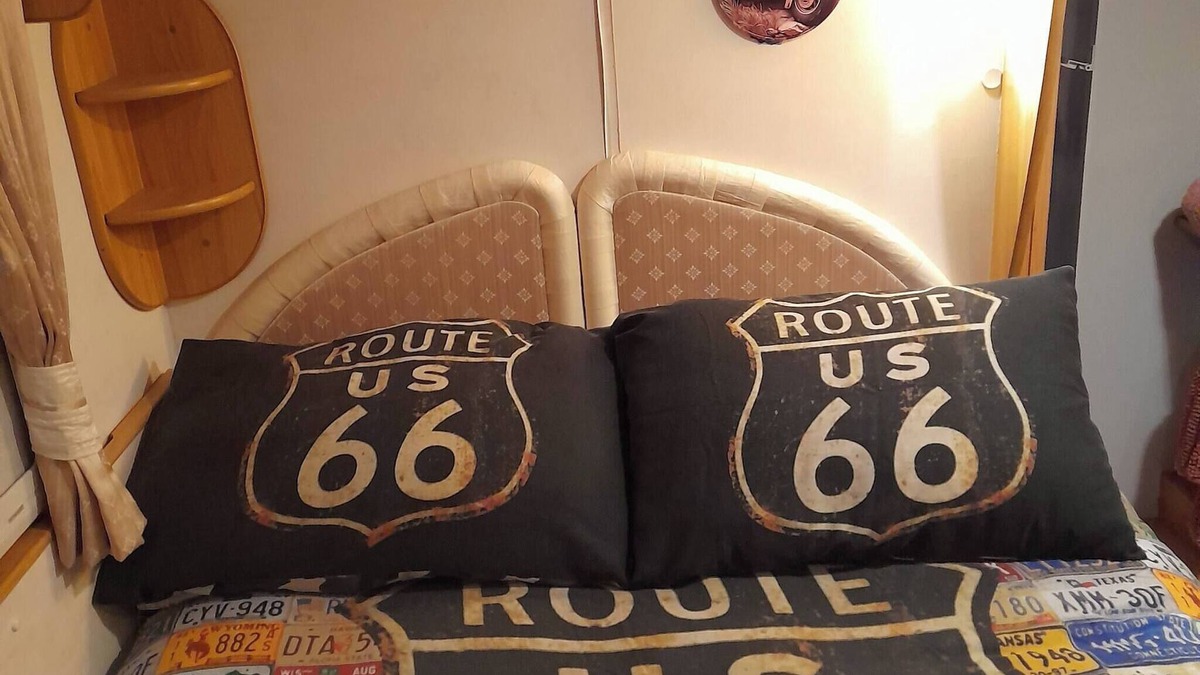 Cappamore House | Cosy caravan off the street