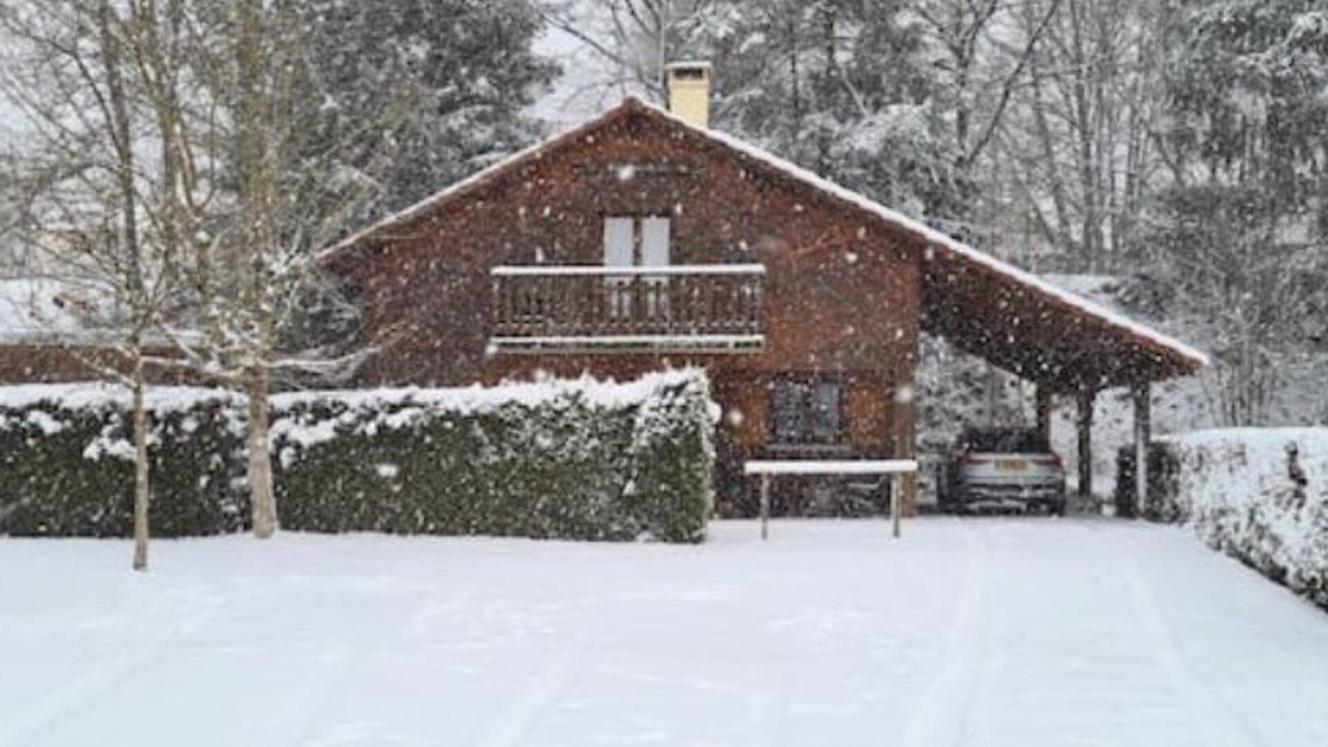 Faucompierre Ski Chalet | COSY CHALET 8 PERS. 108 M2. 3 BEDROOMS. 2 BATHROOMS. WIFI+DRAPS+TOWELS+EDF INCLUDED