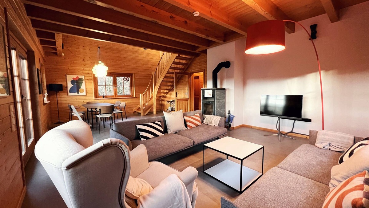 Dorfweil Ski Chalet | Cosy chalet in the Taunus nearby Frankfurt with fireplace & view