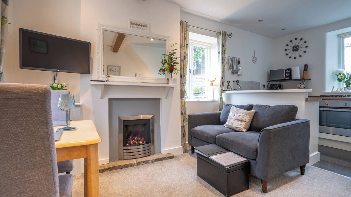 Baslow Cottage | ✨ Cosy Corner Cottage – A Cosy Hideaway in the Peak District 🏡