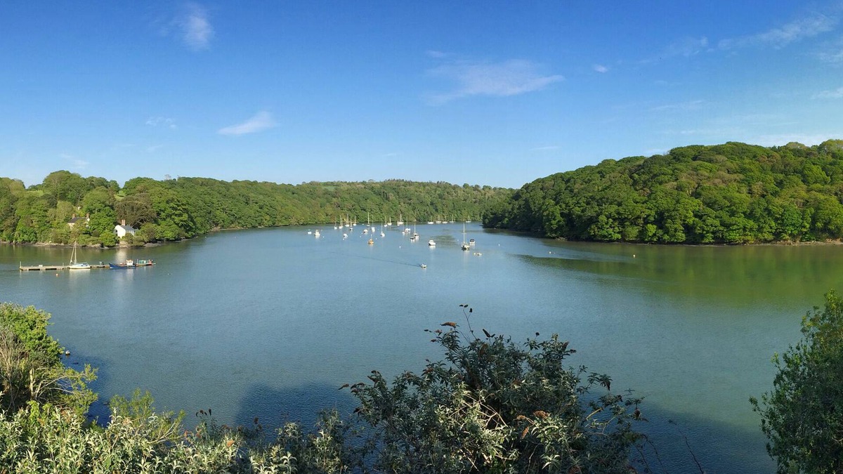 Truro Cottage | Cosy cottage in sleepy village yet only 5 minute drive to Truro city centre.