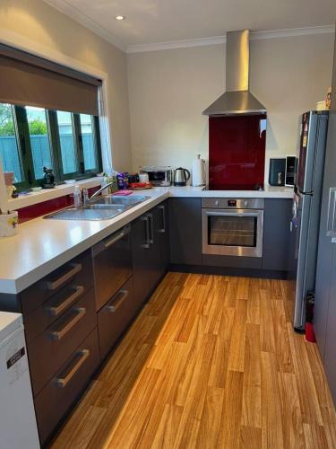 Miramar House | Cosy Cottage