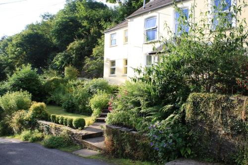 Cilgerran House | Cosy Cottage overlooking the Teifi Gorge