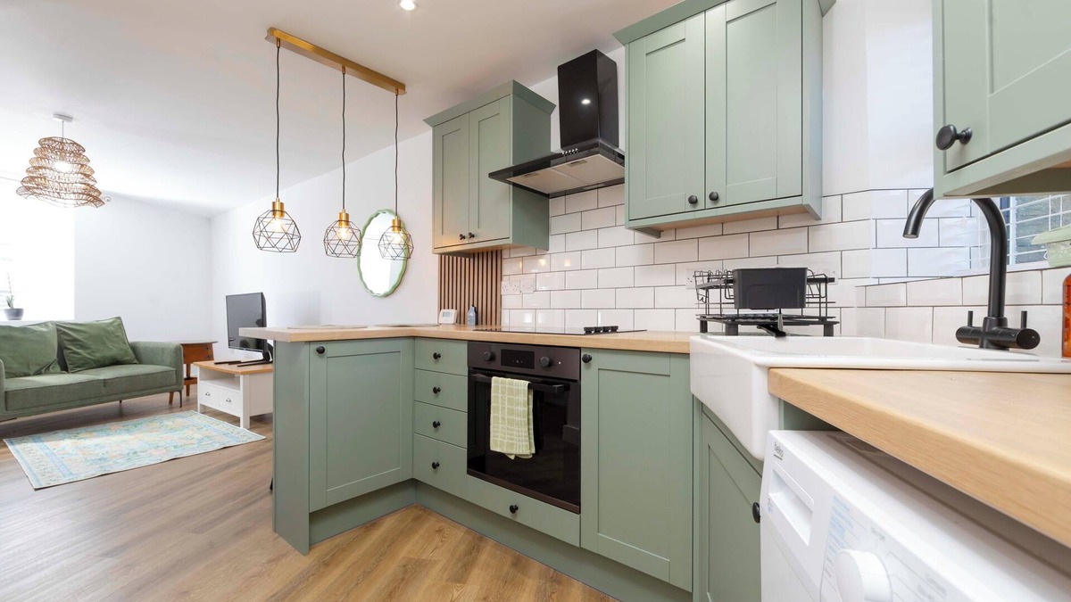 Abercwmboi Cottage | Cosy-Cute Miner's Cottage on the Taff Trail