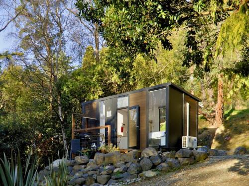 Herbert House | Cosy Dell by Tiny Away