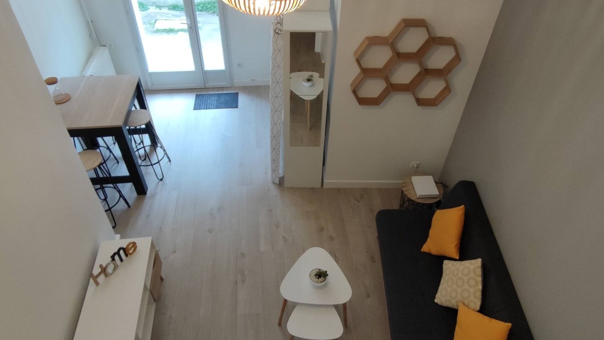 Downtown Angers Apartment | Cosy duplex⭐Hyper-centre⭐ Railway station ⭐WIFI