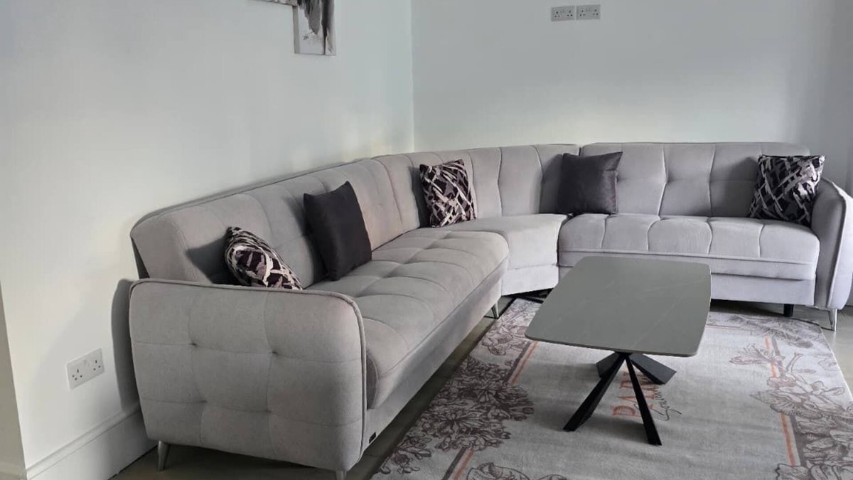 Thornton Heath House | Cosy family-friendly home, perfectly located near shops, parks, and restaurants.