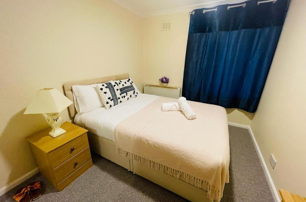 St Neots House | Cosy flat