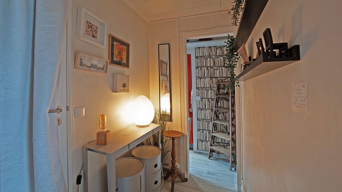 Auteuil Apartment | Cosy Flat in West With View on Eiffel Tower