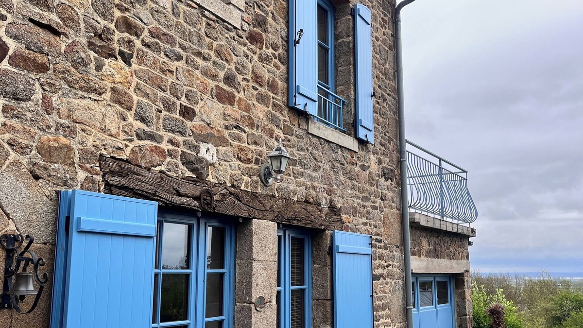 Roz-sur-Couesnon House | Cosy house Le Cerisier, view of Mont-Saint-Michel