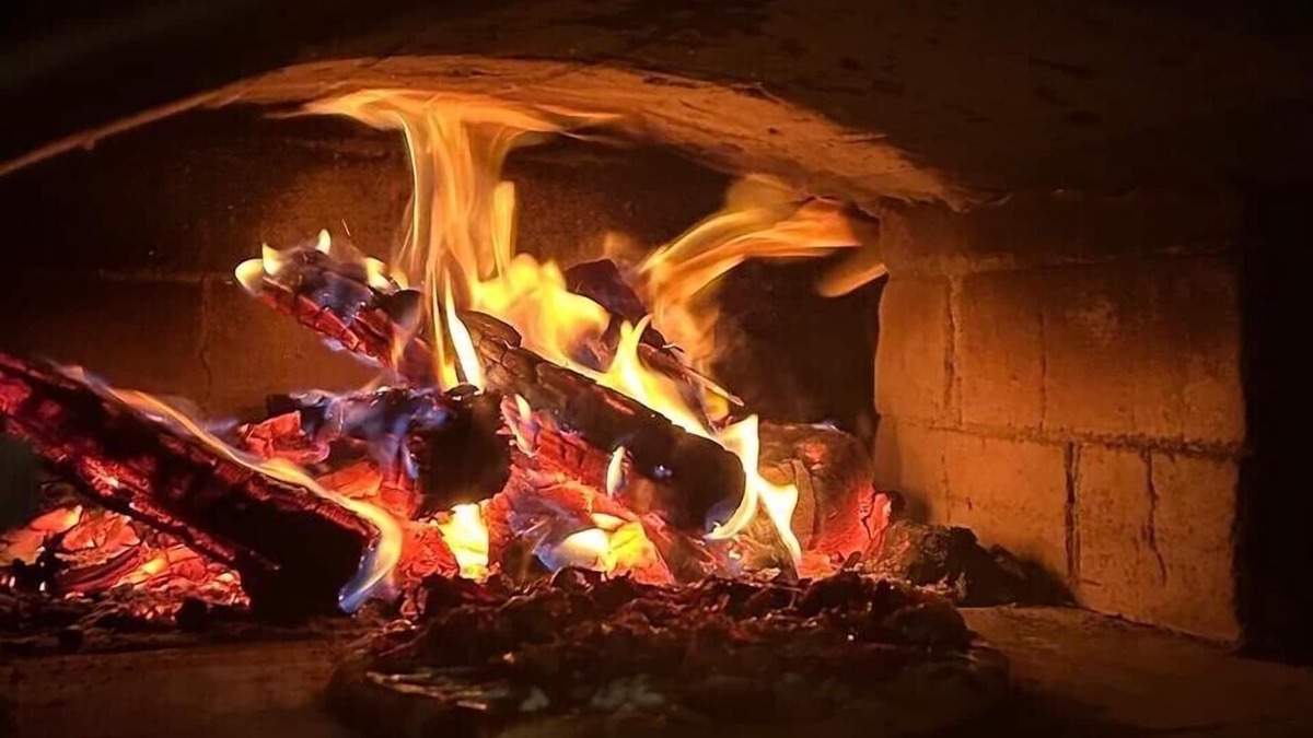 Anglers Reach Cabin | Cosy mountain lake ski retreat, relaxation Scandinavian style