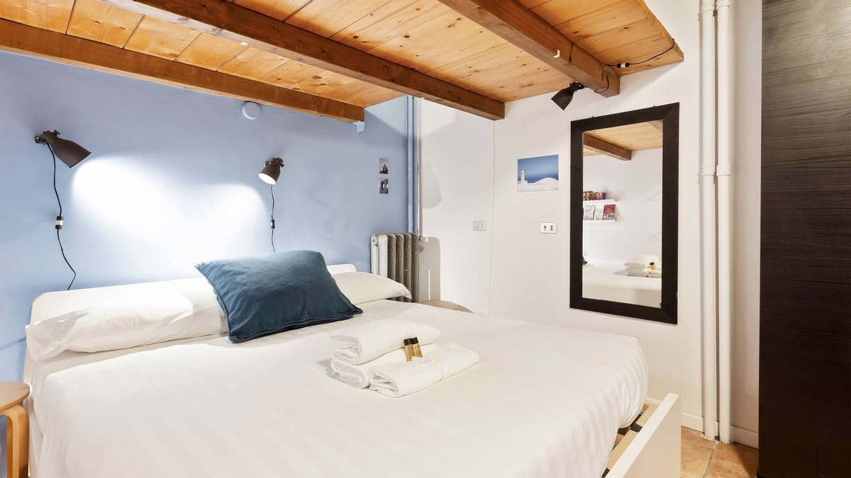 La Fontana Apartment | Cosy Nest Isola District Heart