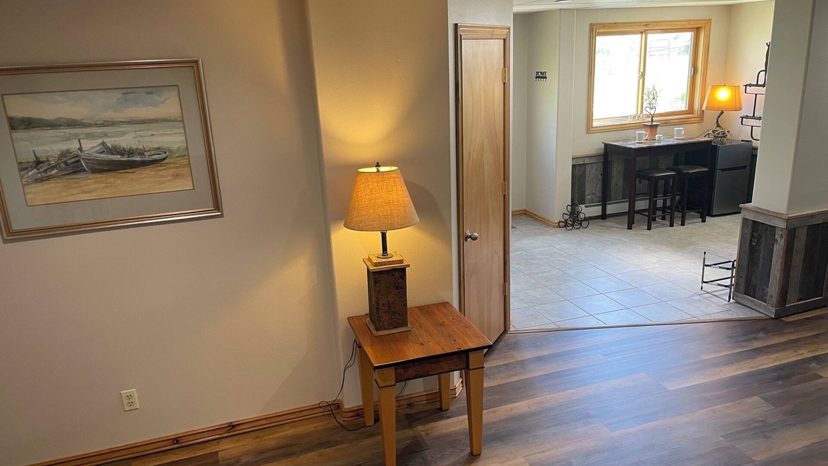 Montana City House | Cosy NewClancy guest’s Suite,Efficiency, , Business or Pleasure. Just For You!